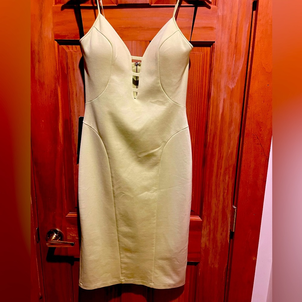 Bebe NWT light neon yellow body con, midi dress